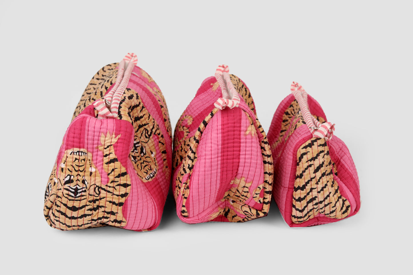 Pink Roar Travel Set